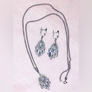 Elegant Silver Jewelry Set with Necklace and Earrings
Luxury Italian Silver set